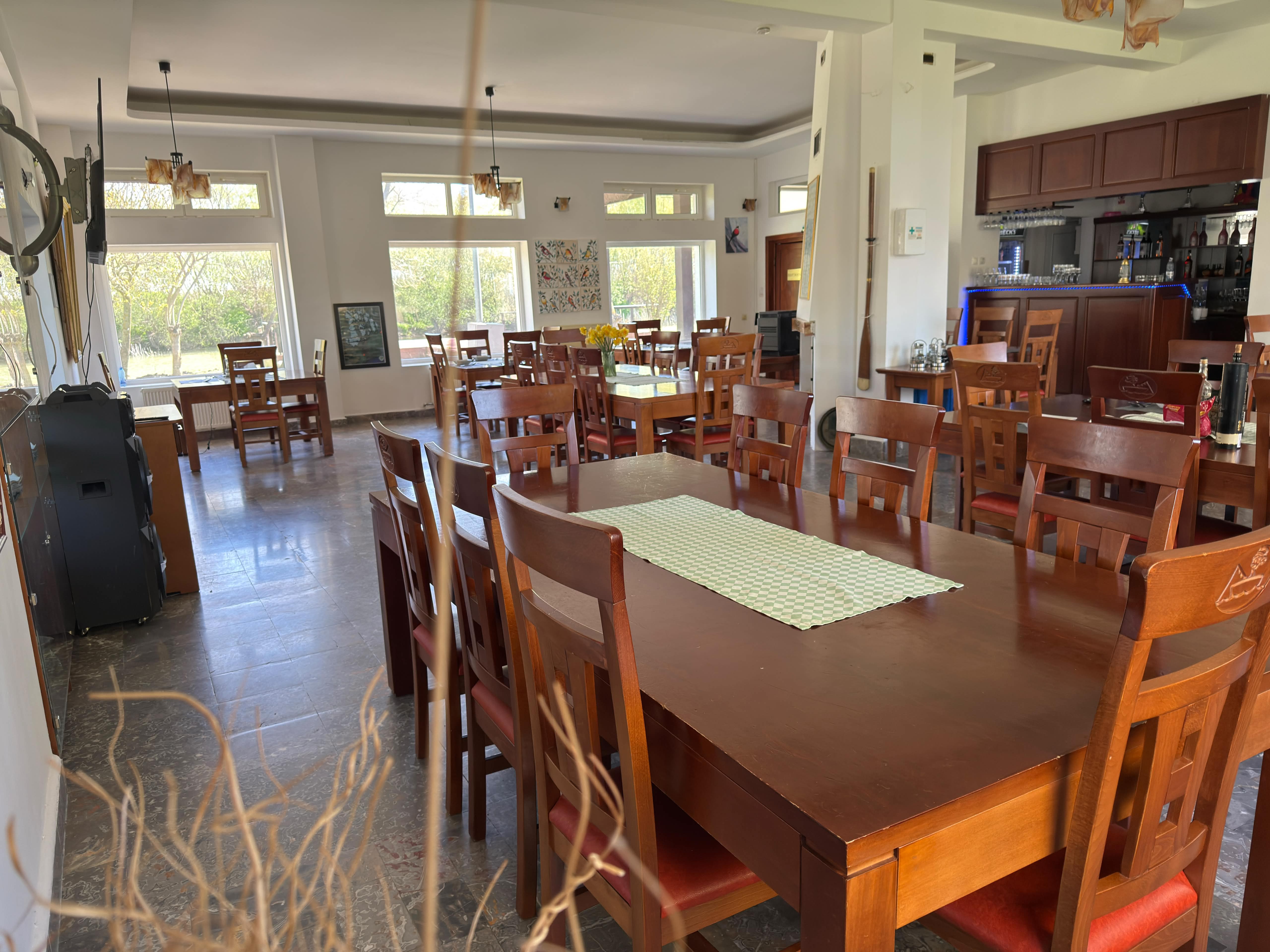 Holbina restaurant interior